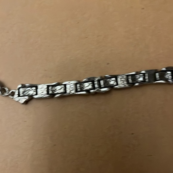 Brighton Etched Bracelet Silvertone Segmented 8.5” Lobster Clasp - Picture 6 of 7